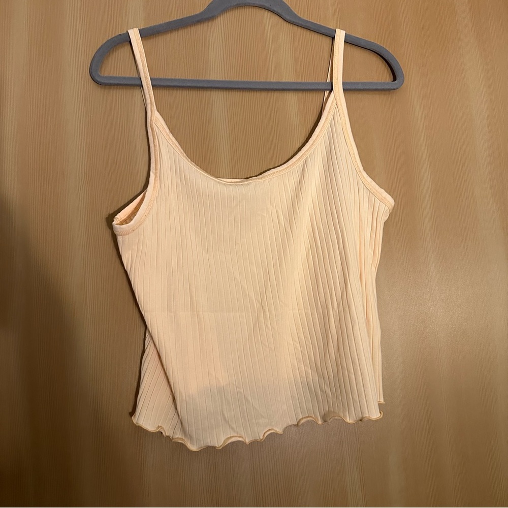 peach ribbed tank 90s vibe